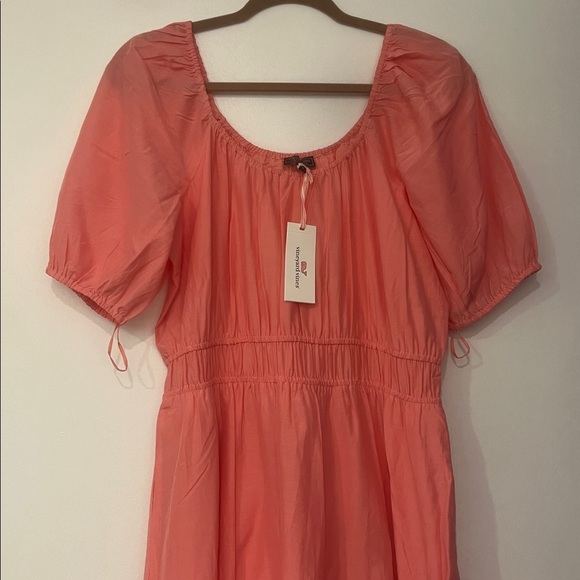 NWT Vineyard Vines Silk Tiered Maxi Dress with puffed sleeves in Cayman Coral - Picture 5 of 8